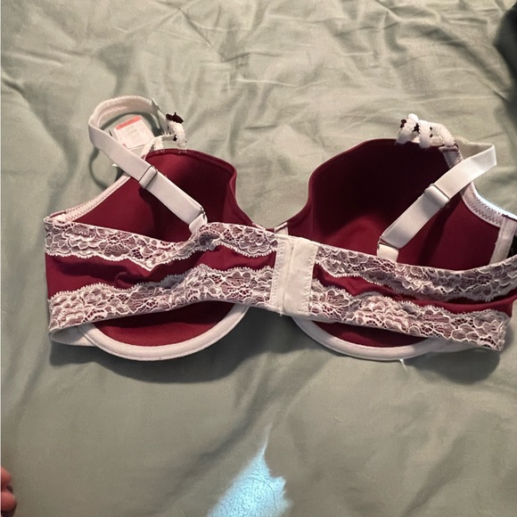 2 size 38D modern movement bras, 1 NWOT, 1 EUC - Picture 8 of 9